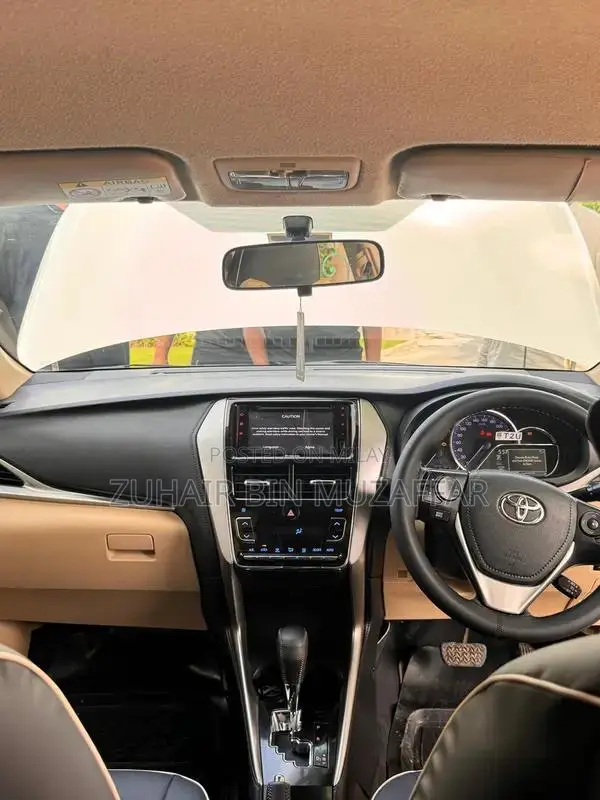 Toyota Yaris 1.5 AtivX Family Sedan