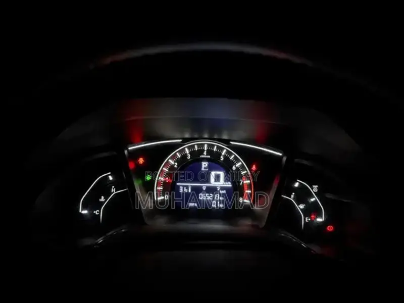 Honda Civic X Sedan - Reliable Compact Car with Impressive Efficiency