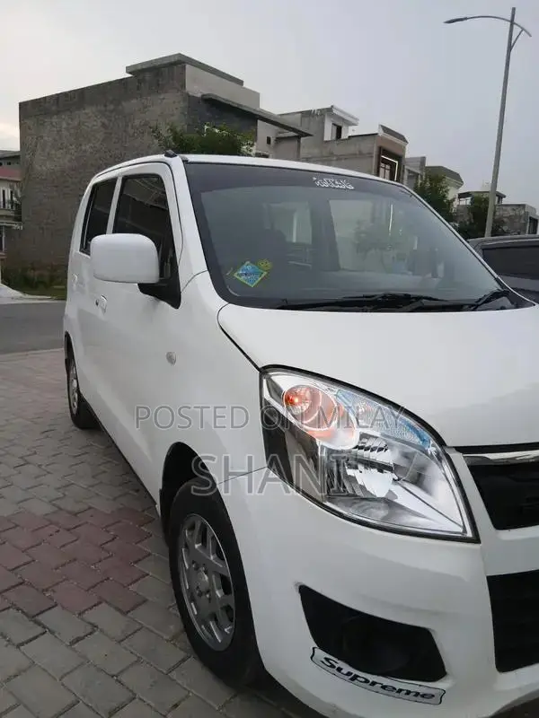 Suzuki WagnoR 2021 Low Mileage Compact Car