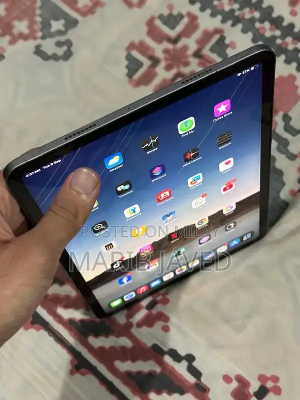 Apple iPad M2 4th Generation Tablet with 120Hz Gaming Performance