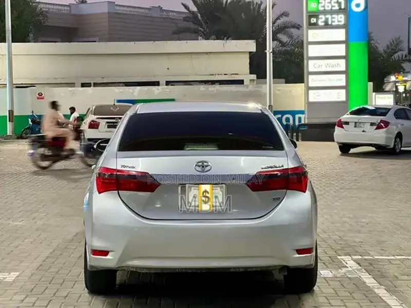 Toyota Corolla GLI 2015 Sedan - Manual Transmission