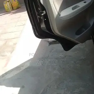 2016-2018 Move Compact Vehicle with Three-Piece Touch Rest