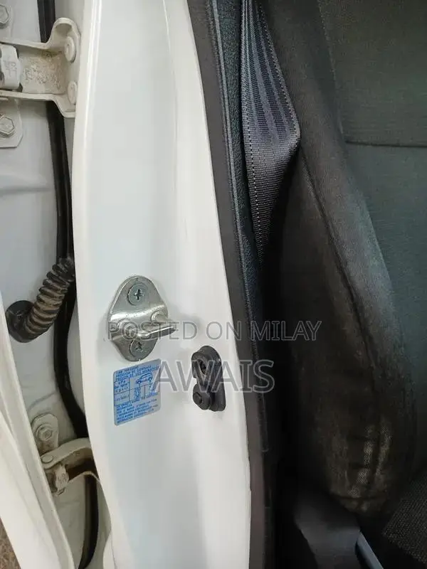 Suzuki Alto VXR Compact Hatchback - Low Mileage Almost New Vehicle