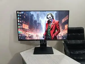 Samsung 32-inch 4K Professional Borderless LED Monitor