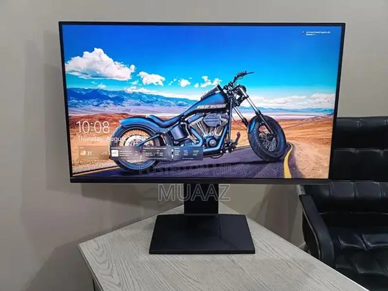 Samsung 32-inch 4K Professional Borderless LED Monitor