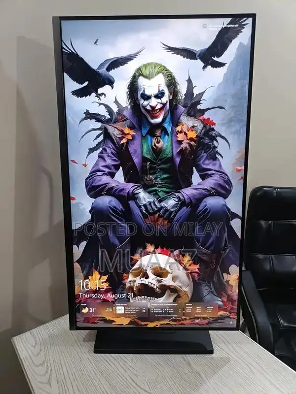 Samsung 32-inch 4K Professional Borderless LED Monitor