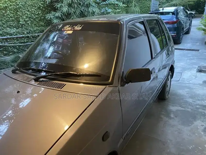 Suzuki Mehran Compact Sedan - Reliable Urban Vehicle