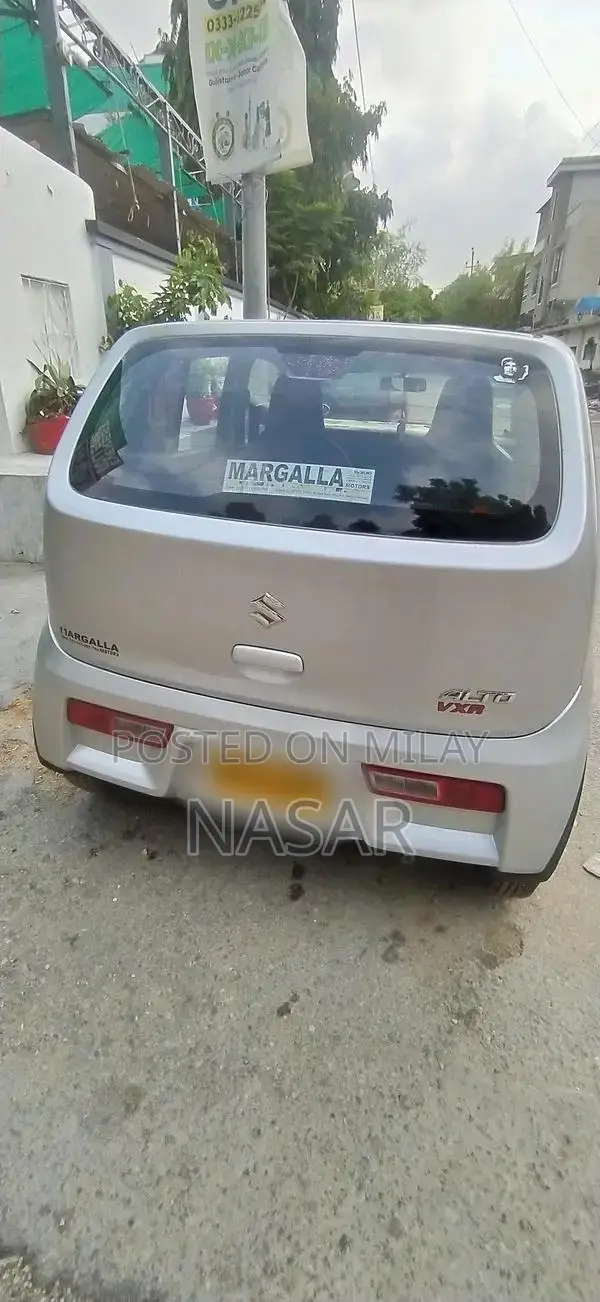 Suzuki Alto VXR - Low Mileage Second-Owner Compact Hatchback