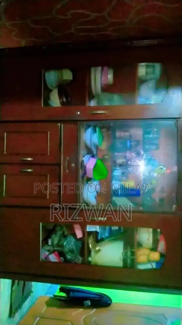 Lasani Wood Furniture Set with Round Bed and Almirah