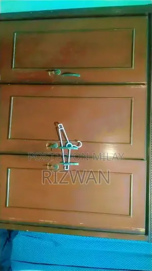 Lasani Wood Furniture Set with Round Bed and Almirah