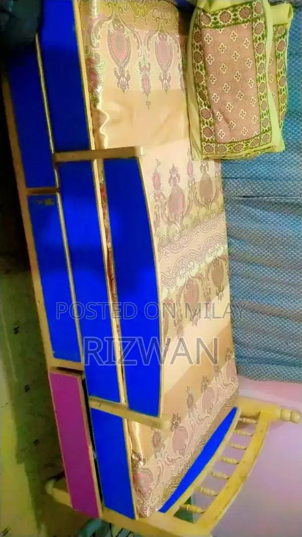 Lasani Wood Furniture Set with Round Bed and Almirah