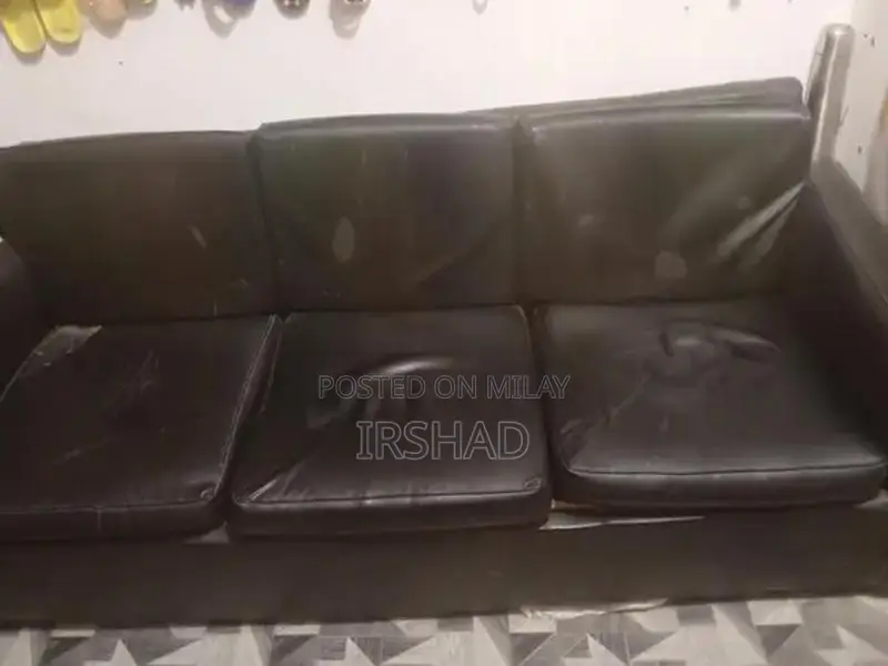 Black Leather 3-Seater Sofa - Modern Living Room Furniture