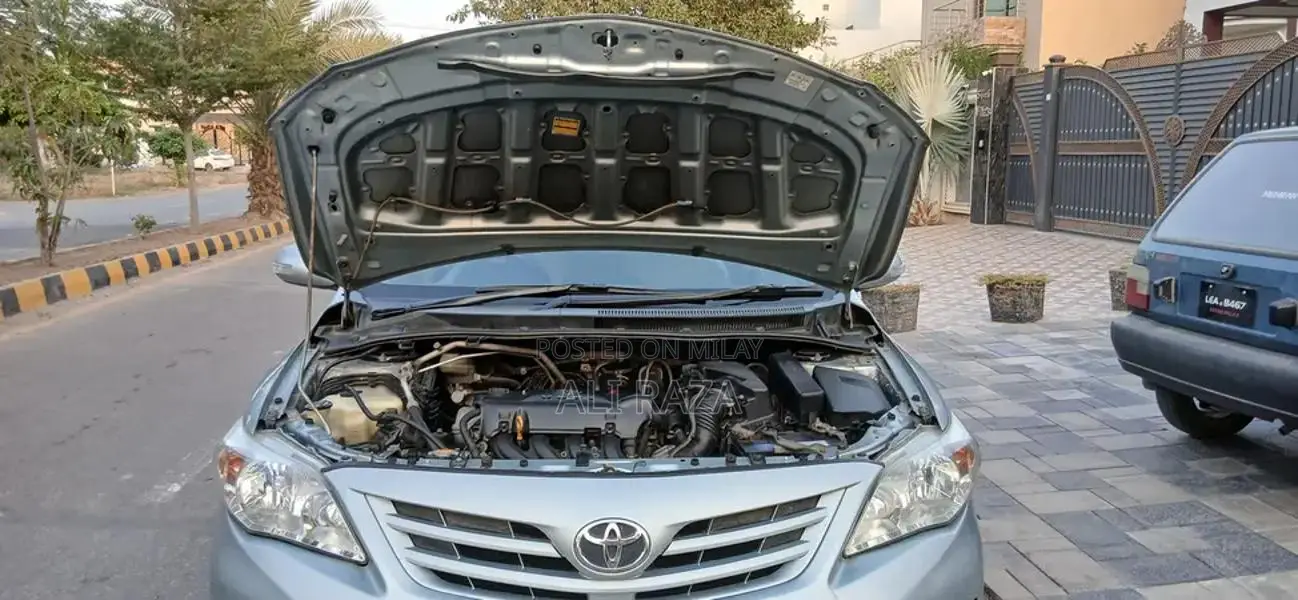 Toyota GLi 2013 Sedan - First Owner Vehicle