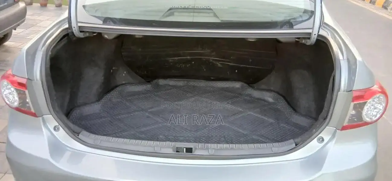 Toyota GLi 2013 Sedan - First Owner Vehicle