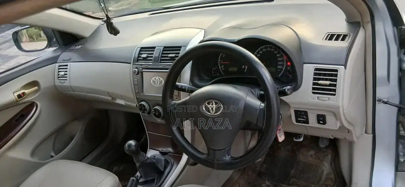 Toyota GLi 2013 Sedan - First Owner Vehicle