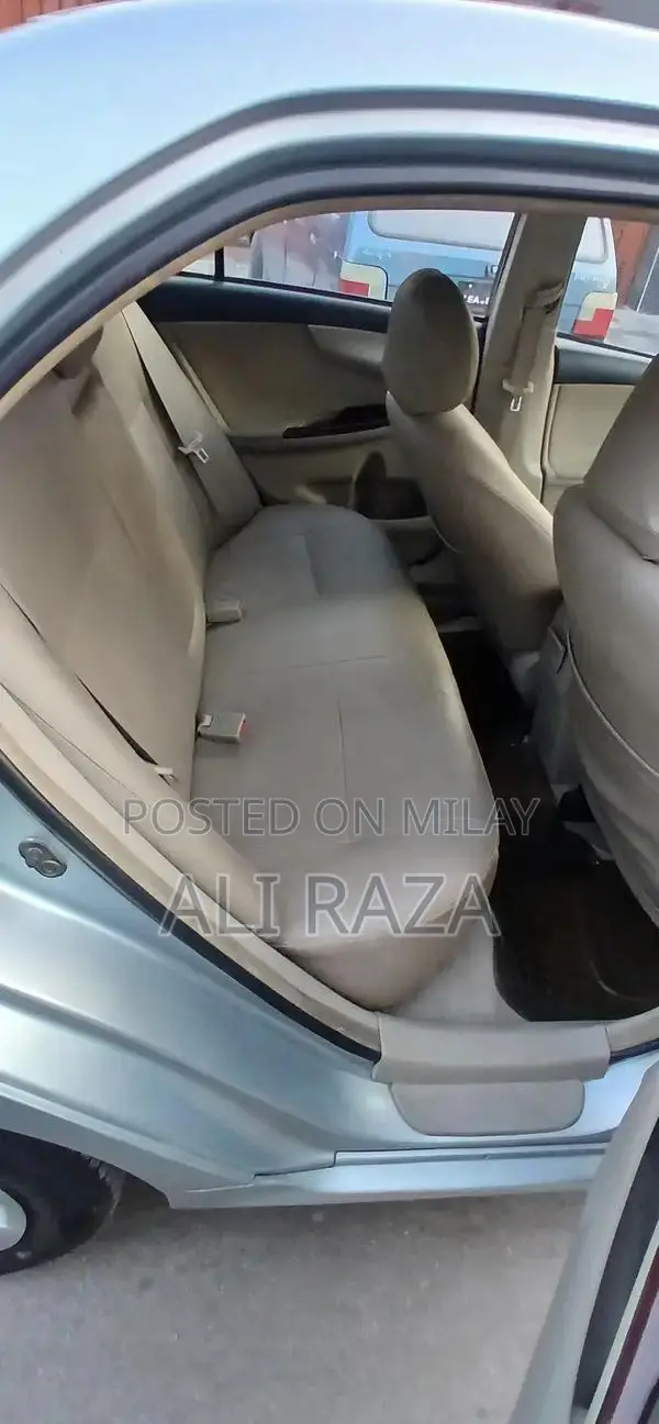 Toyota GLi 2013 Sedan - First Owner Vehicle