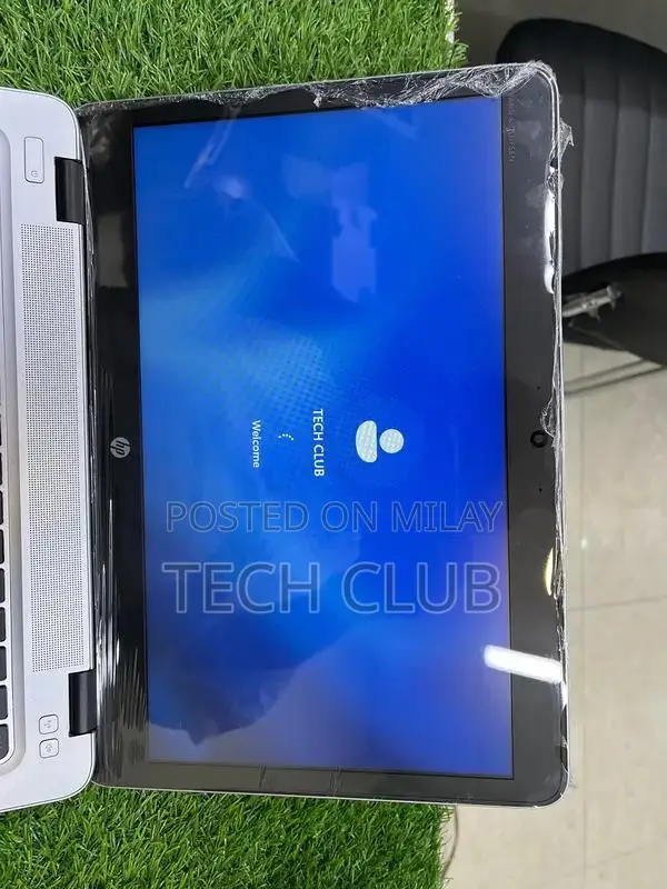 HP EliteBook 840 G4 Business Laptop with 8th Gen Core i5