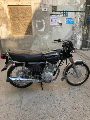 Honda CG 125 Motorcycle 2025 Model Low Mileage