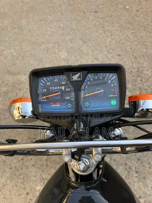 Honda CG 125 Motorcycle 2025 Model Low Mileage