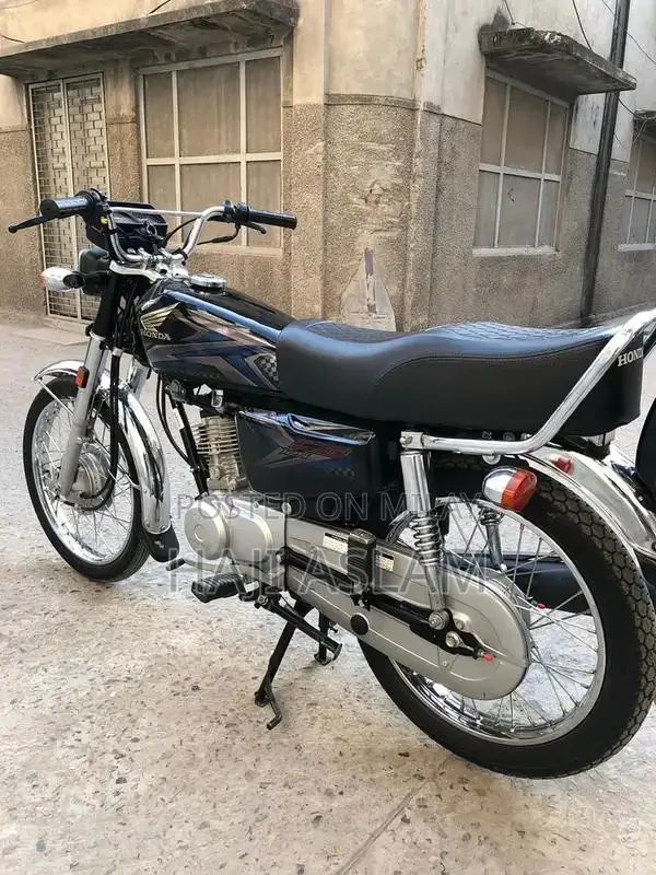 Honda CG 125 Motorcycle 2025 Model Low Mileage