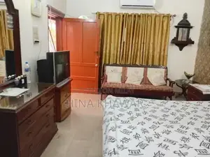 Male-Only Furnished Room in PECHS Ground Floor