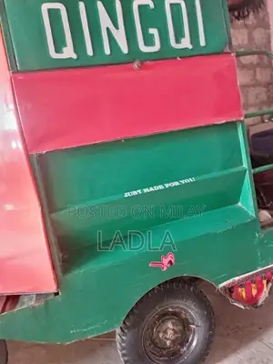 Qingqi Rickshaw 2014 Model Three-Wheeler Vehicle