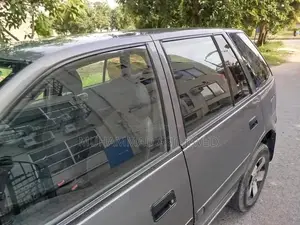 Suzuki Cultus VXRI EFI Compact Sedan