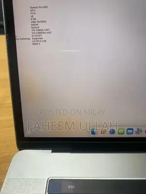 MacBook Pro 15-inch 2017 Touch Bar Intel Core i7 Laptop