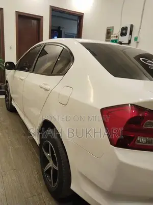 Total Genuine City 2015 Sedan - Classic Antique Vehicle