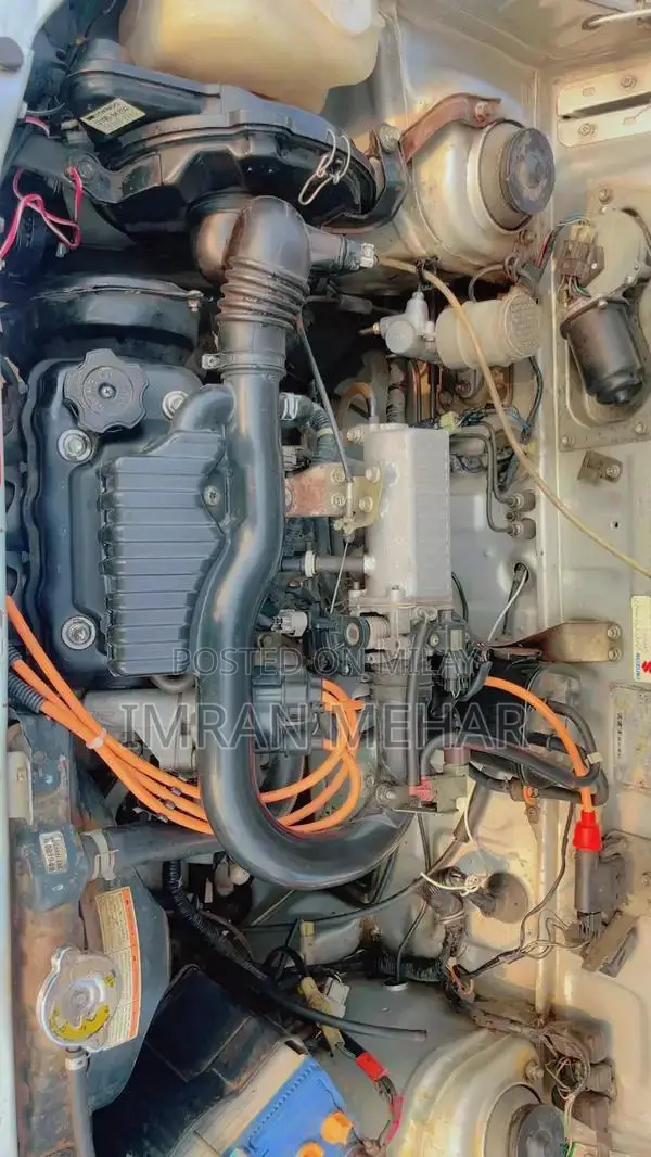 Mehran VX Compact Sedan - Reliable Urban Transportation