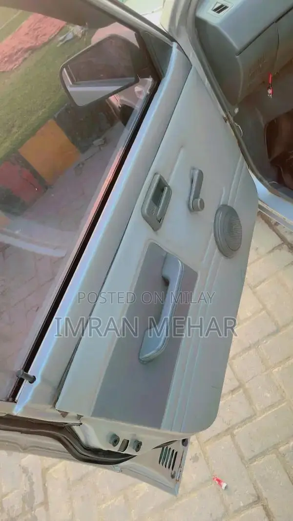 Mehran VX Compact Sedan - Reliable Urban Transportation