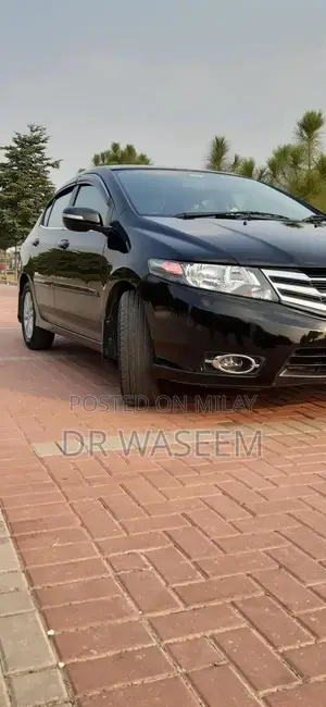 Honda City 2017 Sedan - Fully Genuine Condition