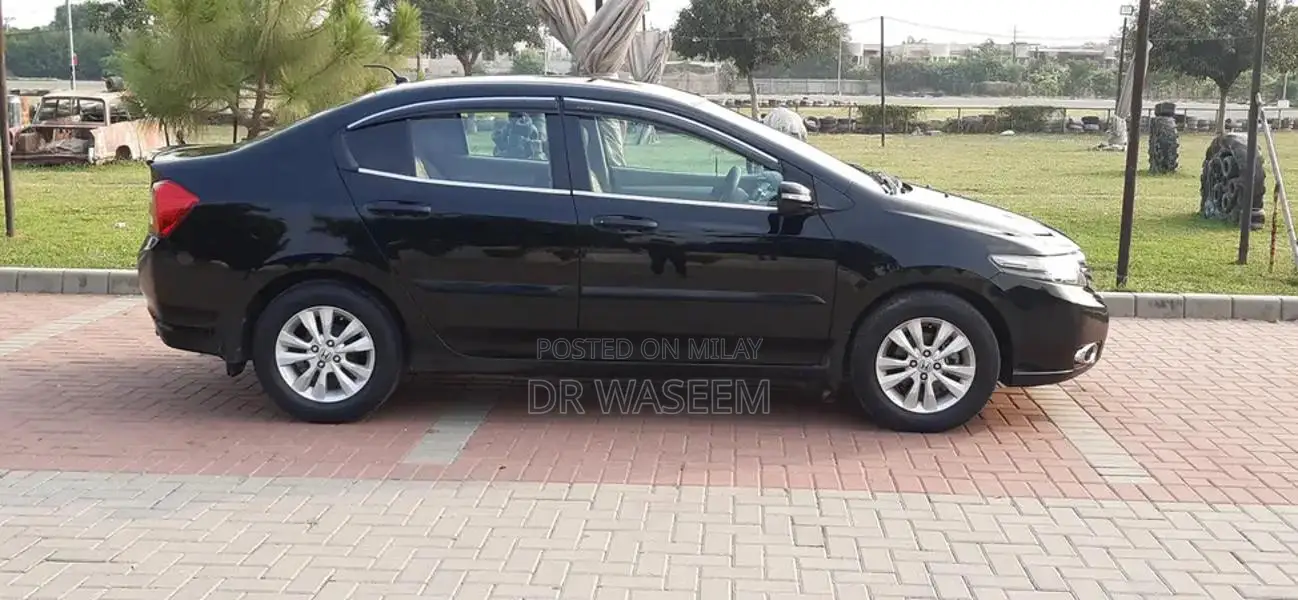 Honda City 2017 Sedan - Fully Genuine Condition