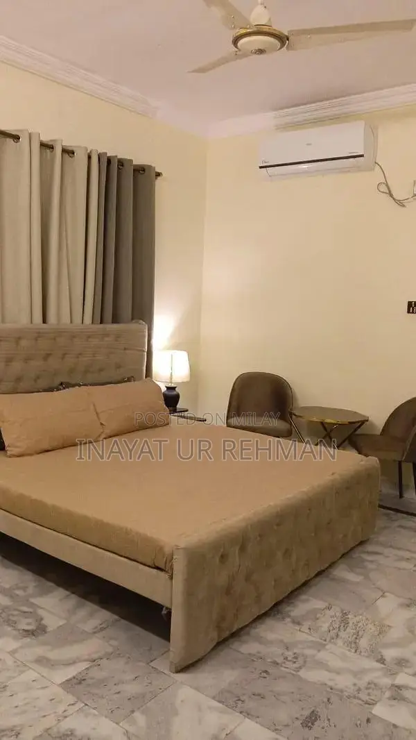 Luxury Guest Room in Kaghan Colony with Kitchen & Security