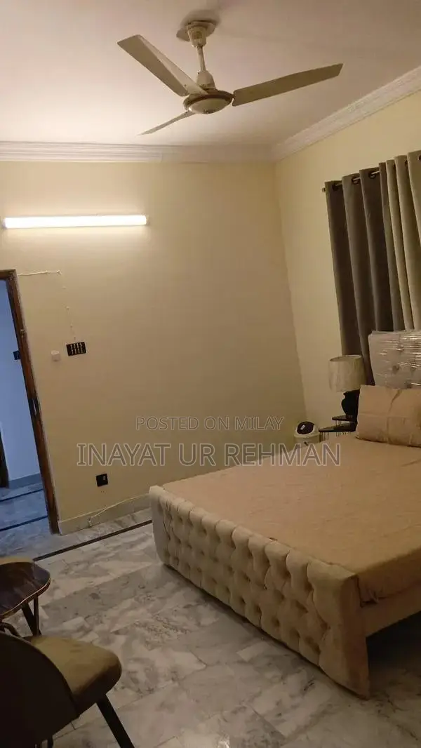 Luxury Guest Room in Kaghan Colony with Kitchen & Security