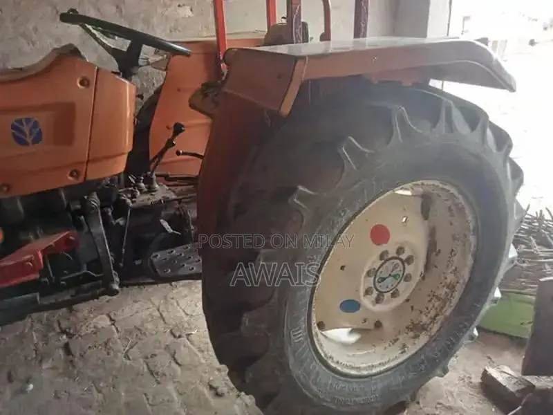 Ghazi 2012 Model Motorcycle - Classic Two-Wheeler with Traditional Des