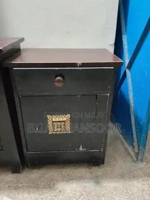 Photo - Dresser with Minor Damage, Repairable Condition