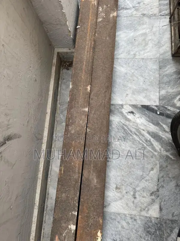 Heavy Duty Iron Gardar - Sturdy 13.5 Foot Long Metal Pieces