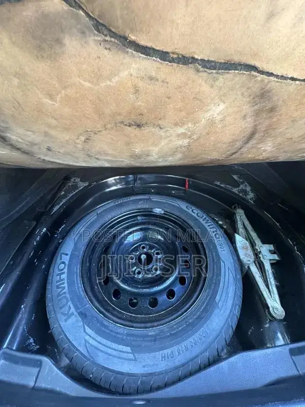 Toyota Corolla Gli Automatic Sedan 2015