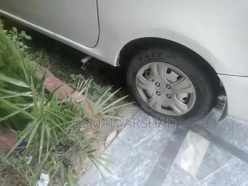 Changhan Karvan 1.2 Compact Minivan