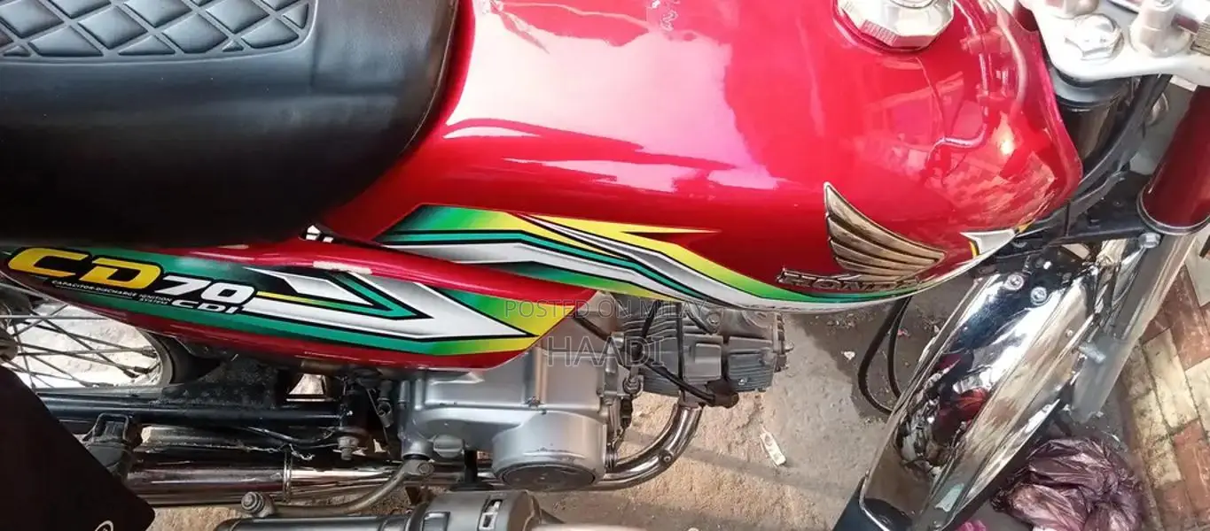 Honda 70 Motorcycle 2022/2023 Model - Reliable Two-Wheeler