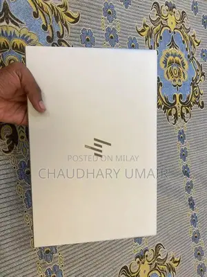 Photo - HP EliteBook 840 G8 Business Laptop - Core i7, 16GB RAM, 512GB SSD