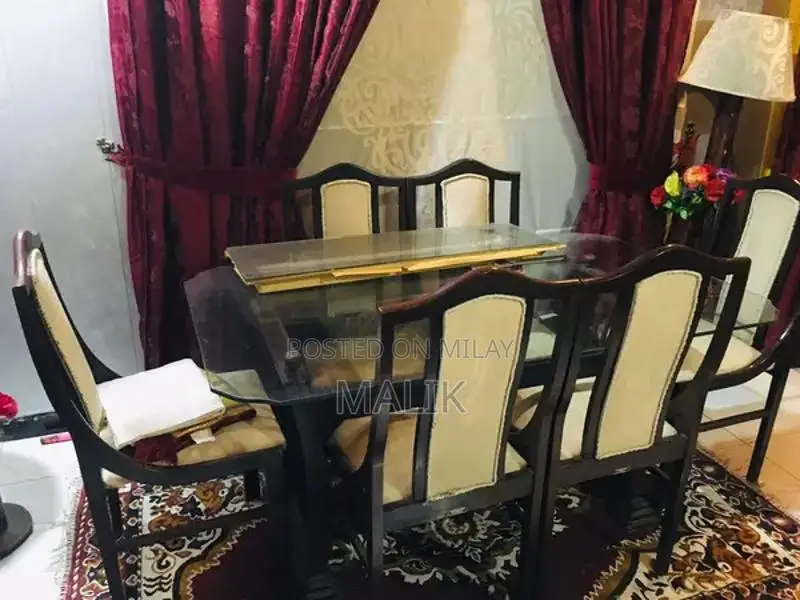 Elegant 6-Chair Dining Table Set in Beautiful Condition