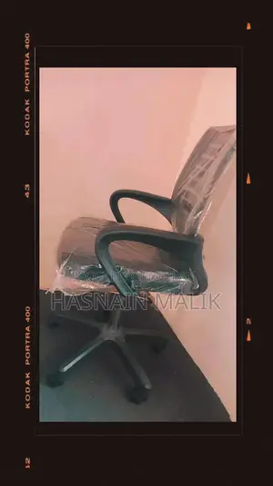 Lightly Used Office Chair in Excellent Condition
