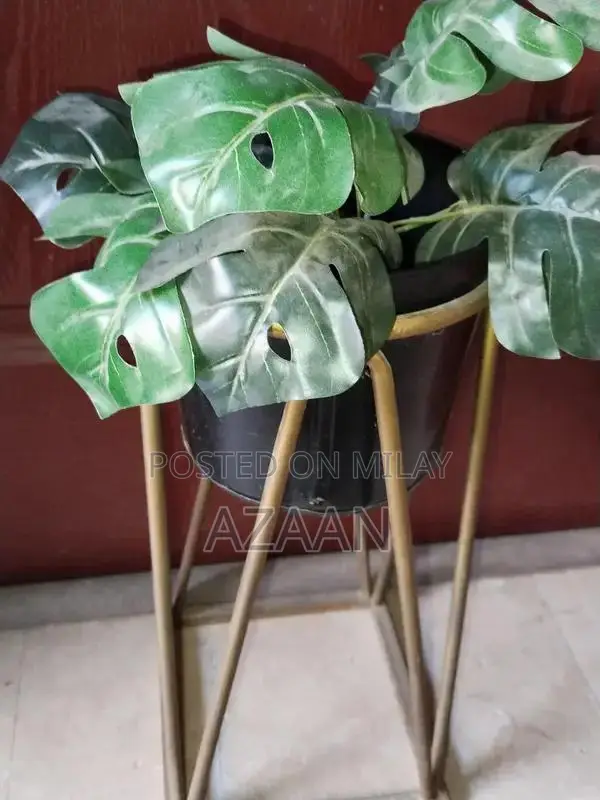 Decorative Metal Plant - Black and Gold Artificial Decor