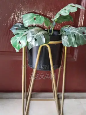 Decorative Metal Plant - Black and Gold Artificial Decor