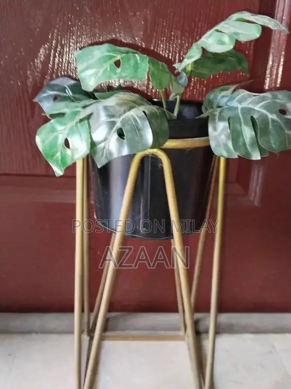 Decorative Metal Plant - Black and Gold Artificial Decor