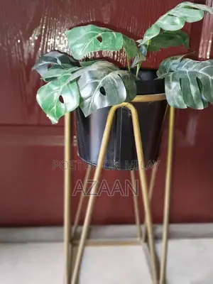 Decorative Metal Plant - Black and Gold Artificial Decor