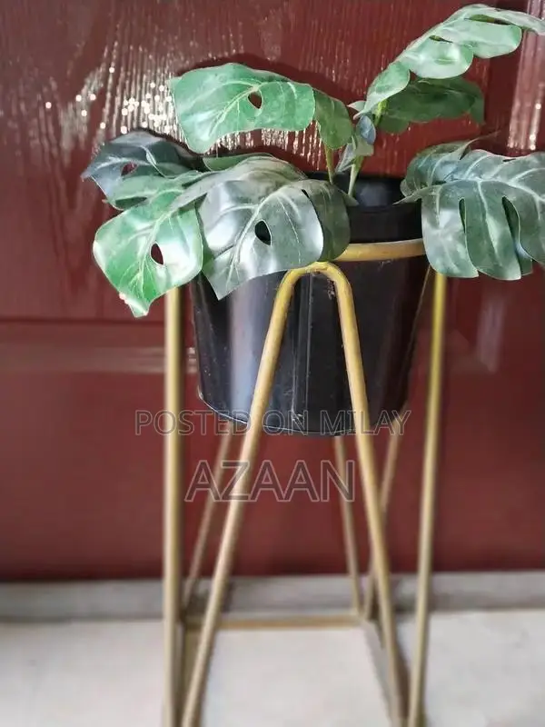 Decorative Metal Plant - Black and Gold Artificial Decor