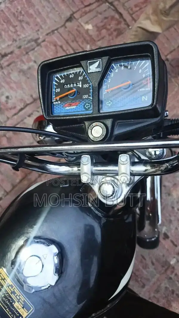 Honda 125cc Motorcycle - New Single Cylinder Bike